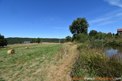 Fermette, presque 7 hectares et des sources