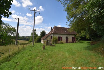 Chaumière du 18ème dans cadre bucolique