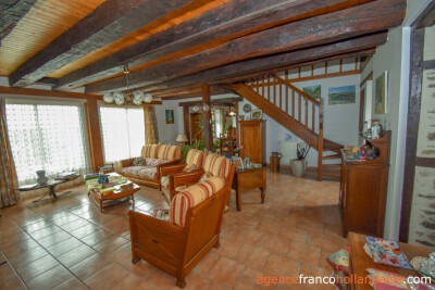 Villa 5 chambres avec piscine et 7.000 m²