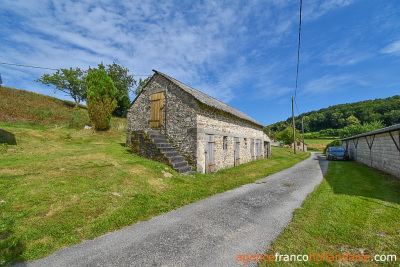 Ferme corrézienne et plus de 4 hectares