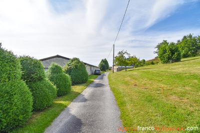 Ferme corrézienne et plus de 4 hectares