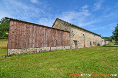 Ferme corrézienne et plus de 4 hectares