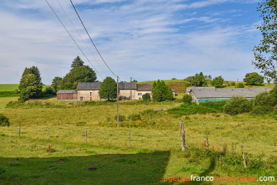 Ferme corrézienne et plus de 4 hectares