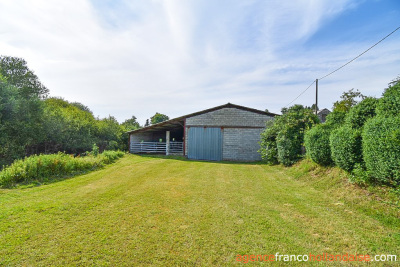 Ferme corrézienne, gîte et plus de 4 hectares