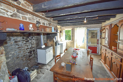 Ferme corrézienne, gîte et plus de 4 hectares