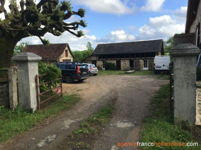 Maison, grange et gîte près du lac de Rouffiac