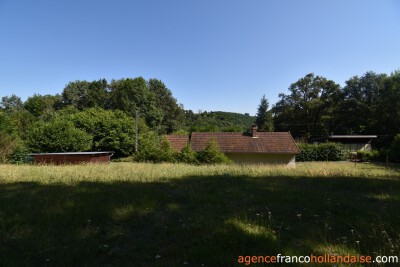 Petite maison dans un hameau