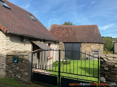 Son propre bois, maisonnette et grange