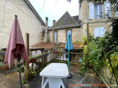 Restaurant avec appartement à rénover