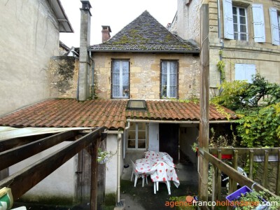 Restaurant avec appartement à rénover