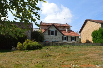 Maison, grange et piscine sur 9.144 m²